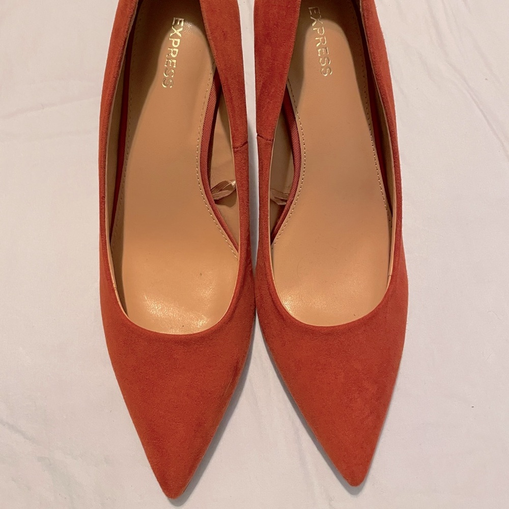 Express pointy heels shoes